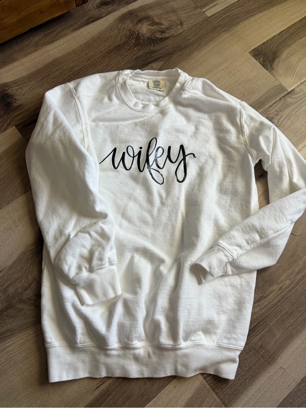 Comfort Colors White 'Wifey' Crewneck Sweatshirt